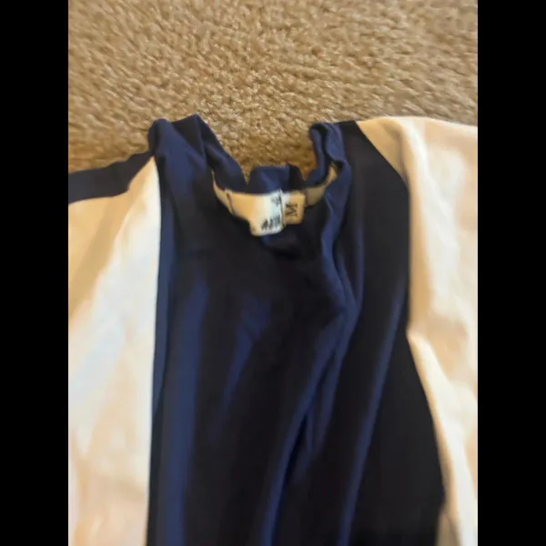 Fun top shirt woman size medium Costume cute - Image 3