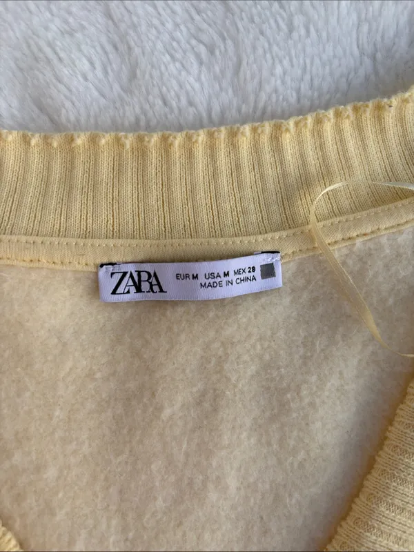Zara Pale Yellow V-Neck Sleeveless Knit Crop Top/Vest. Size M - Image 3