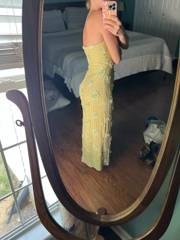 Selfie Leslie Strapless Midi Dress with Floral Appliqué - Image 2