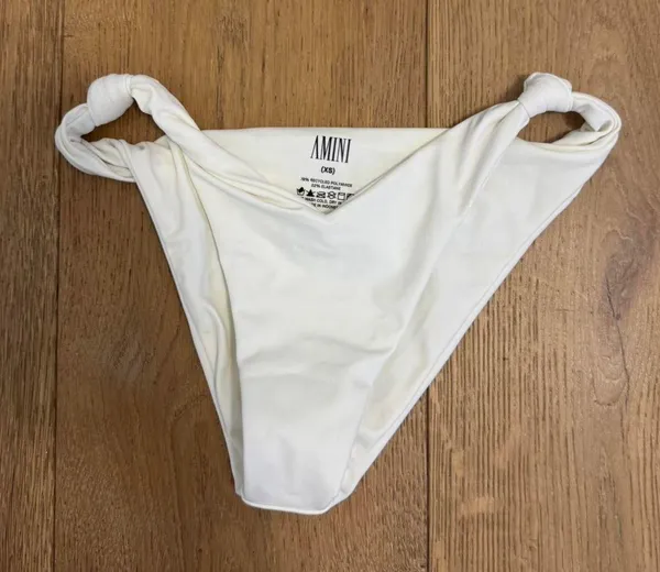 Amini Bikini Set White Size XS - Image 4
