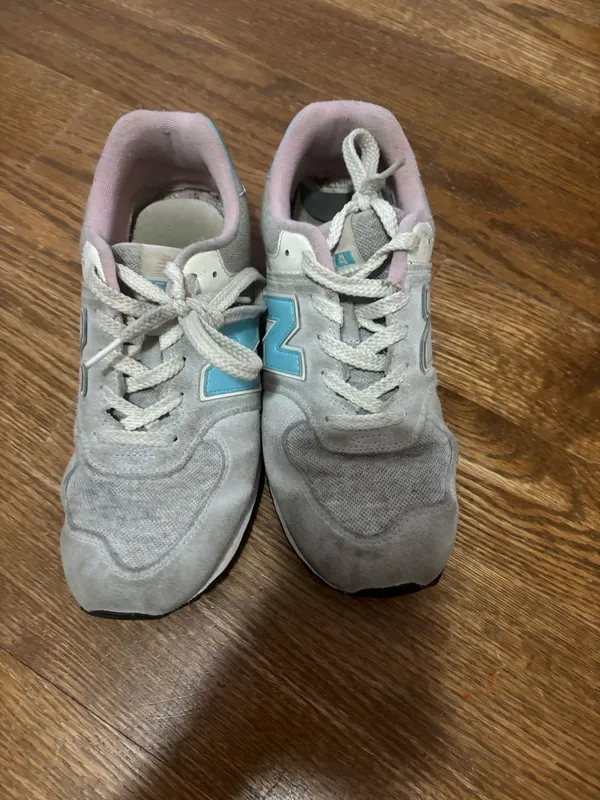 New Balance Sneakers - Image 2
