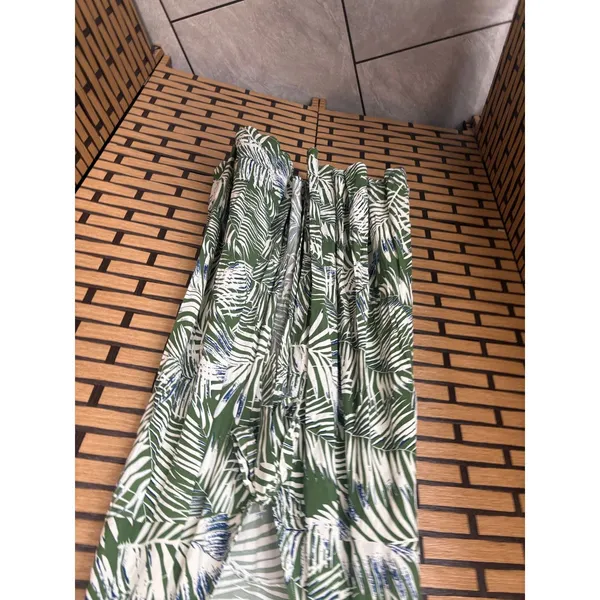 Cupshe Green‎ And White Palm Print Swim Coverup Size Medium - Image 5