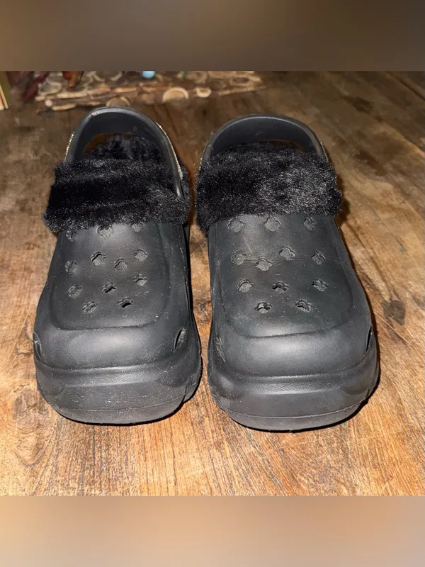 BEBE Women's Black Furry Platform Strap Fall winter Clogs Shoes 38-39 size 8 - Image 6