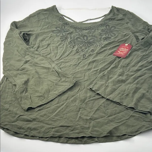 Faded Glory Sage Green Embroidered Blouse - Image 8