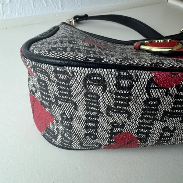 VTG Vibe Juicy Couture Heart Monogram Shoulder Bag Goth Y2K 90s Grunge McBling - Image 3