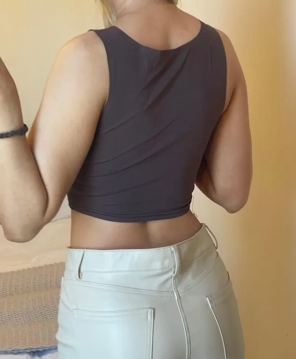 Amazon Brown Seamless Crop Top - Image 3