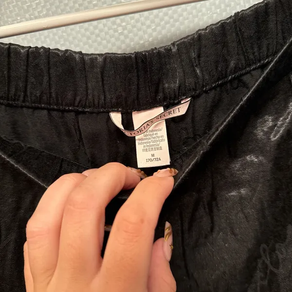 Victoria's Secret Black Satin Script Logo Pajama Shorts Medium - Image 2