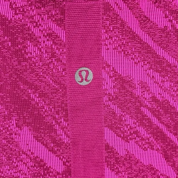 Lululemon Swiftly Tech 2.0 Pink Camo Short Sleeve Athletic T Shirt Tee Top S-M - Image 4