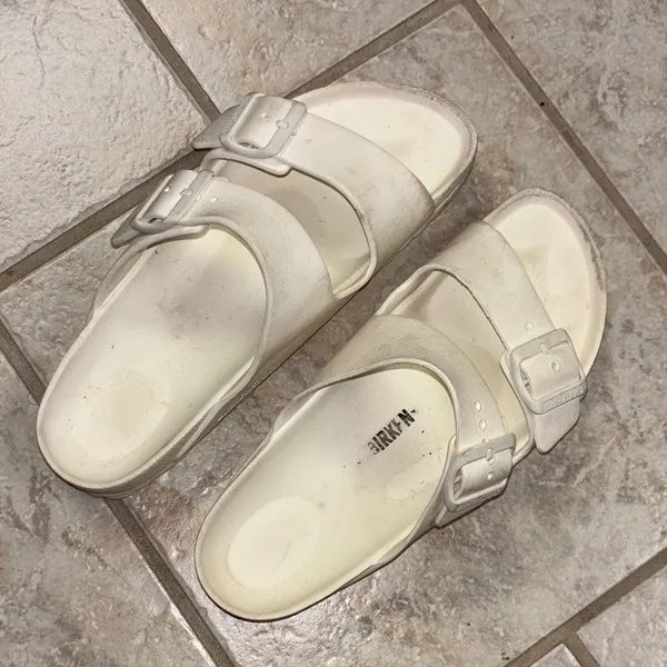 Birkenstock Cream Arizona Essentials EVA Sandals - Image 4