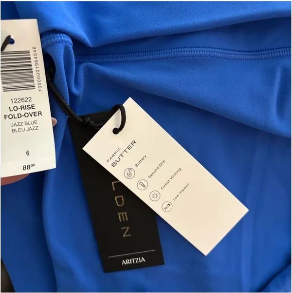 Jazz Blue Aritzia leggings size 6 - Image 3