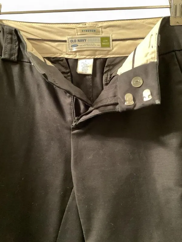 Old Navy Black Cropped Wide-Leg Pants - Image 4