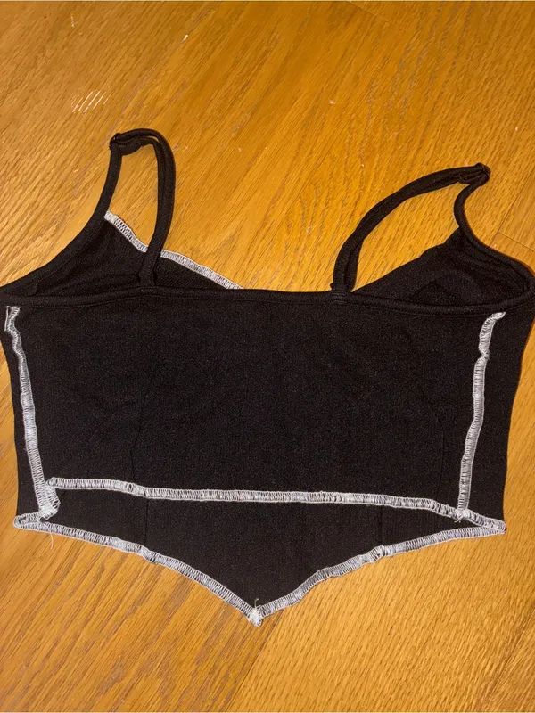 Suzette Collection Black Contrast-Stitch Cropped Tank Top Size M/L - Image 3