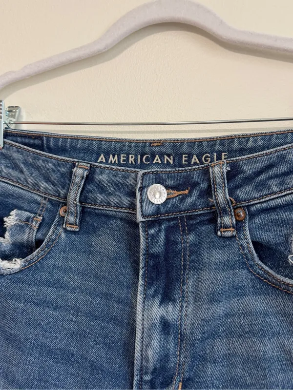 American Eagle Mom Straight Jean Size 8 Stretch AE - Image 2