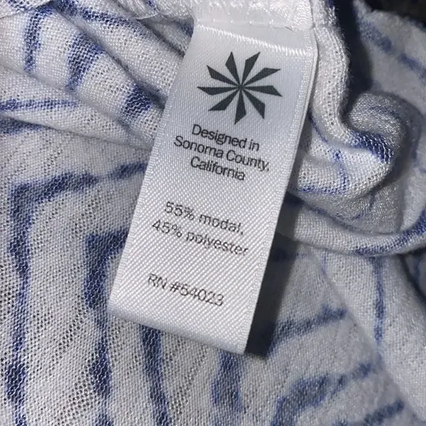 ✨ Athleta breezy tank arrowhead tie dye print top✨ - Image 5