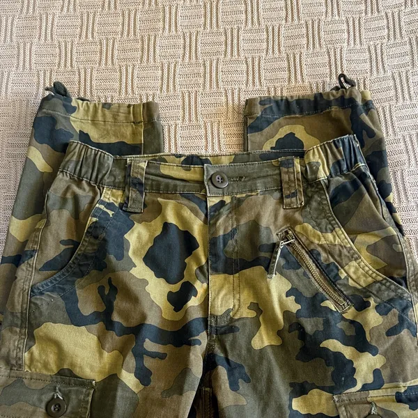 Women’s Camouflage Cargo Pants - Green Camo - Image 6