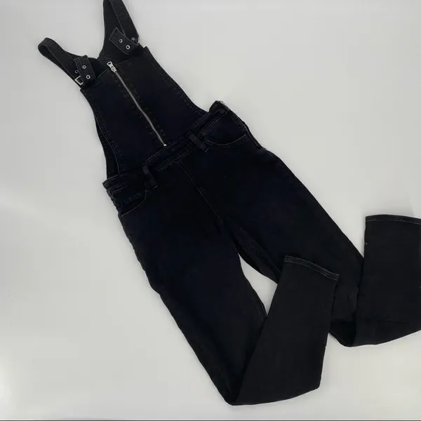 Levi’s Sexy Soft Black Denim Skinny Fit Overalls Size‎ 26 Size 2 - Image 4