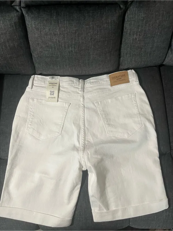 Levi's Signature by Levi Strauss White Women's Jean Shorts - Image 5