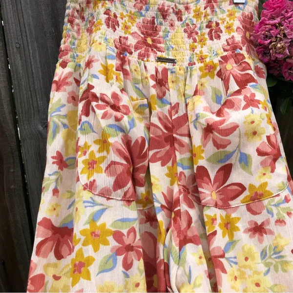 NEW billabong smooth sailing smocked high waist floral print pants S - Image 7