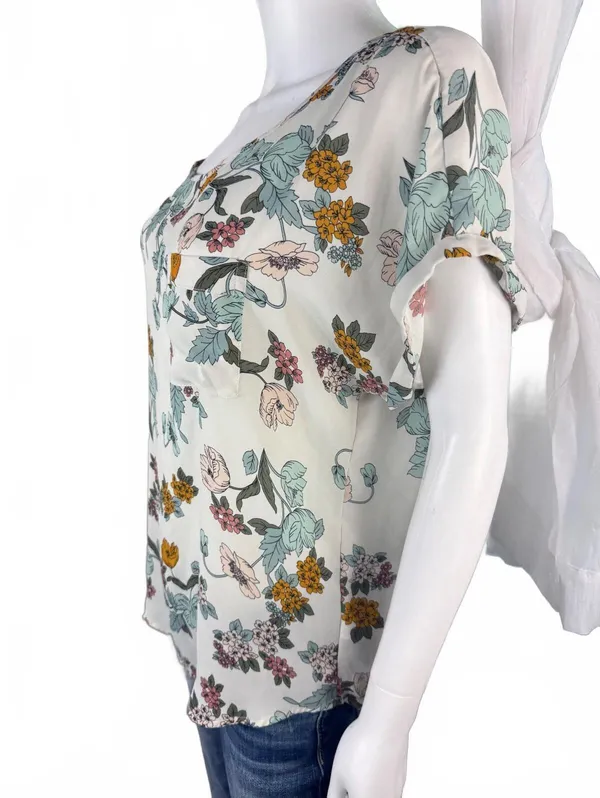 Maurices Floral Print Short Sleeve Blouse - Size M - Image 3