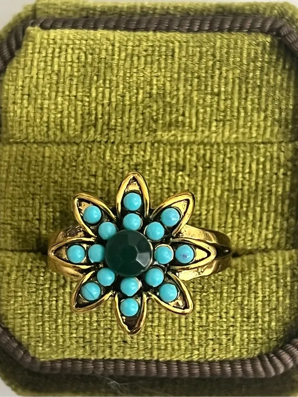 Vintage/Bohemian Design Stainless Steel Golden Flower Design Beads Ring S 9 - Image 2