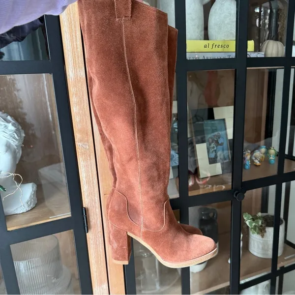 Dolce Vita knee high suede boots brandy leather heel sarie western riding - Image 3