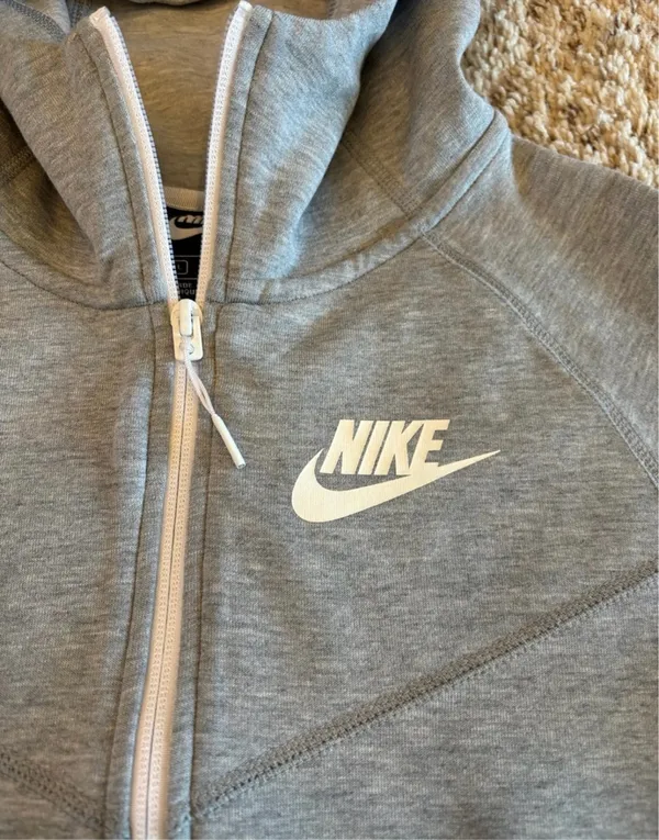 Women’s Nike Tech Fleece Hooded Jacket - Image 2