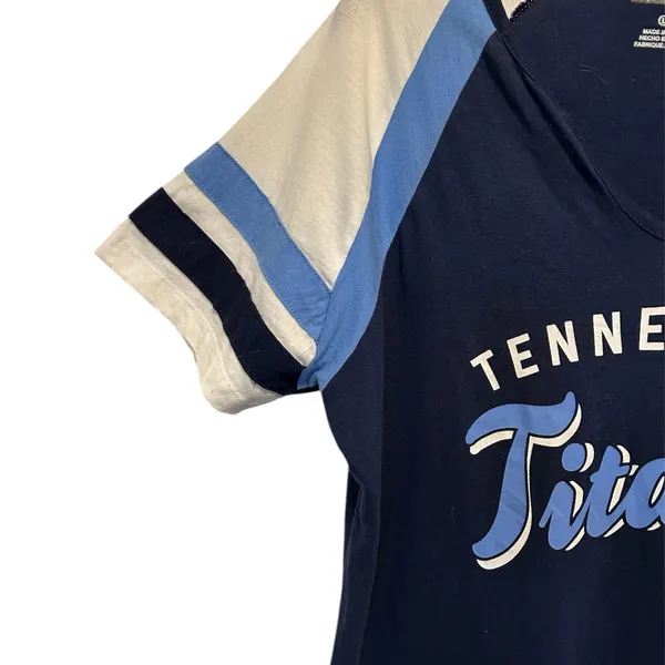 Women's NFL Apparel Team Tennessee Titans T-Shirt Large - Image 3