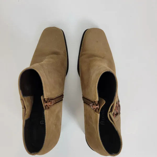 Etienne Aigner Womens Boots Size 7.5 Brown Suede Block Heels Ankle High - Image 4