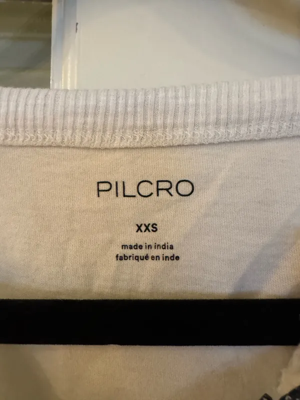 Pilcro Anthropologie Kiss Tee Size XXS - Image 3