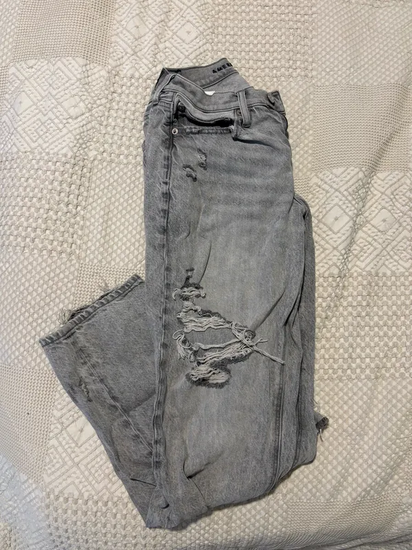 American Eagle Jeans - Image 3
