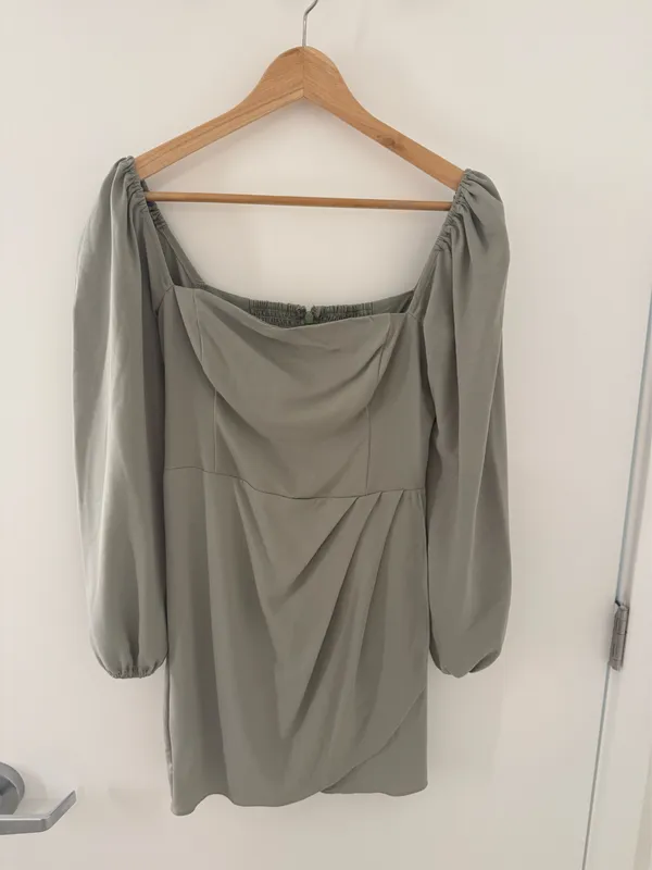 Abercrombie & Fitch Dress - Image 4