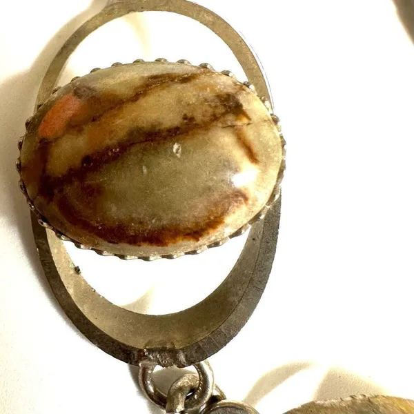 Silver tone agate link vintage bracelet - Image 9