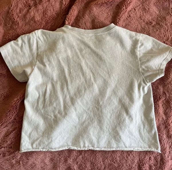 Brandy Melville  Tshirt - Image 3
