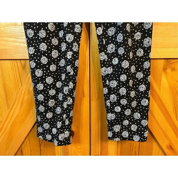 Simple Addition pants floral pull on size Small (0055) Black - Image 2