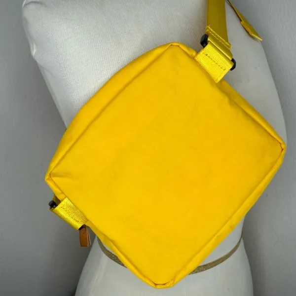 Lola California Sleek Hippie Waist Crossbody Fanny Pack Nylon Yellow Belt Bag - Image 4
