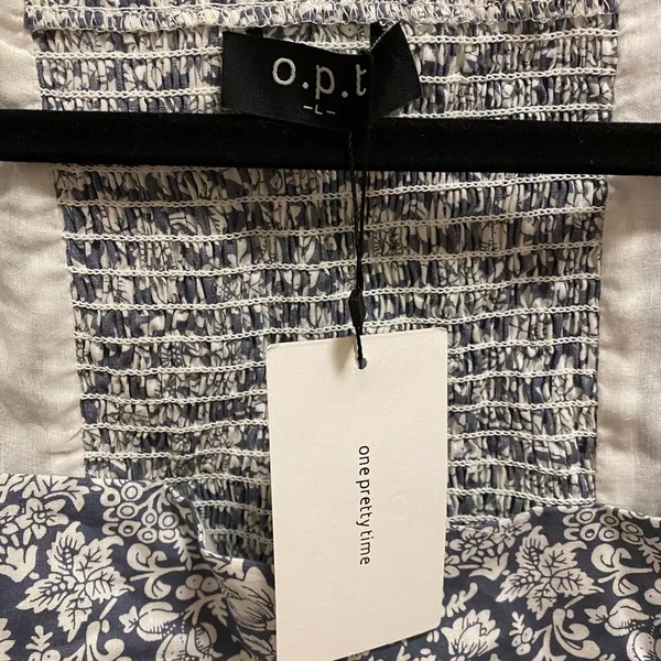 Anthropologie O.P.T Blue & White Floral Puff Sleeve Cropped Top Size Large NEW - Image 3