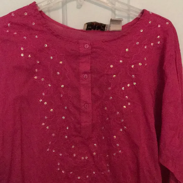 Route 66 Terrific pink sequined boho top! BNWT. Small. - Image 2