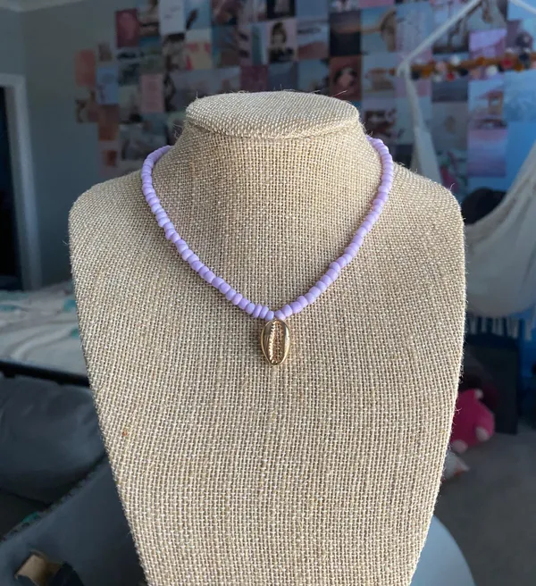 trendy Beach Necklace With Shell - Image 3
