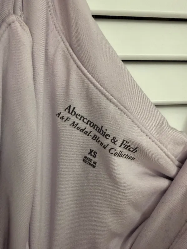 Abercrombie Off-The-Shoulder Top - Image 2