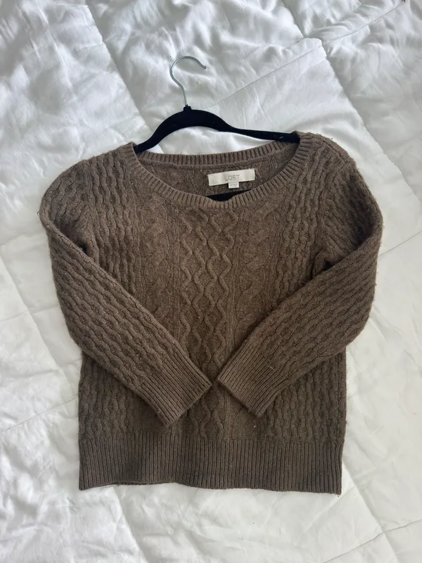 Green Sweater - Image 2
