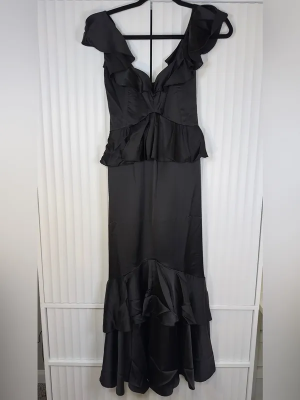 Show Me Your Mumu Reese Ruffle Black Satin Maxi Dress XS NWT - Image 8