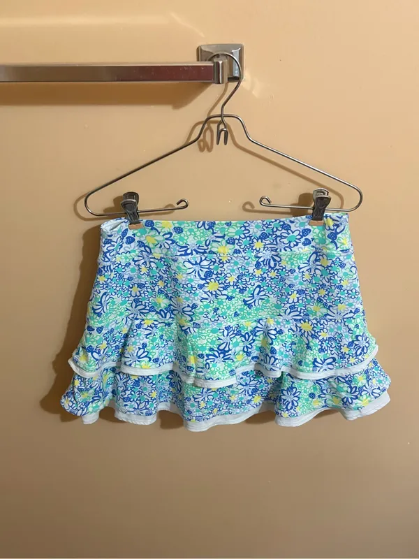 Lilly Pulitzer Luxletic white, green, & blue floral tiered tennis skirt - Image 3