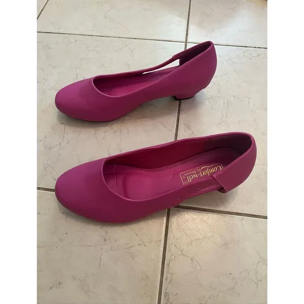 Comfort-Well by Beacon Fuchsia Low Block Heel Side Cutout Gold Accent Size 8W - Image 4