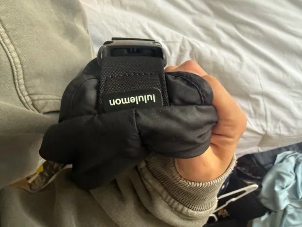 Lululemon bag - Image 3