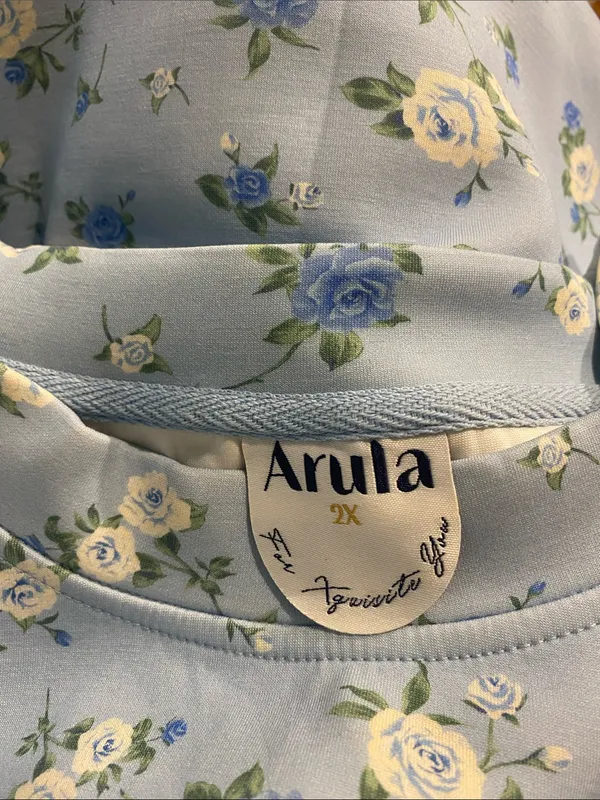 Arula Super Soft Floral Crop Sweatshirt NWT 2X - Image 2