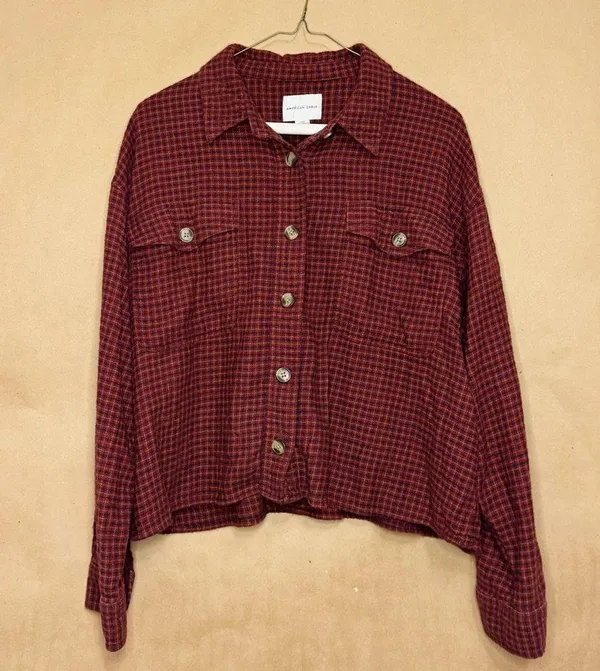 American Eagle Cropped Plaid Flannel - Image 2