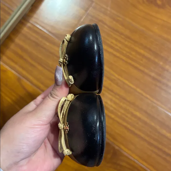 Tory Burch Leather Cap Toe Ballet Flat in Ginger Shortbread / Perfect Black - Image 4