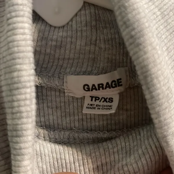 Garage Gray‎ Fitted Crop Top - Image 2