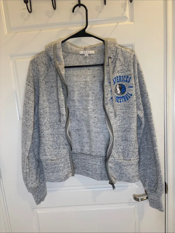 WEAR by Erin Andrews Dallas Mavericks Full Zip Hoodie Gray Small NBA - Image 6