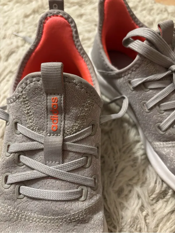 Adidas Cloudfoam Women’s Gray Lightweight Sneakers with Coral Lining Size 6.5 - Image 7